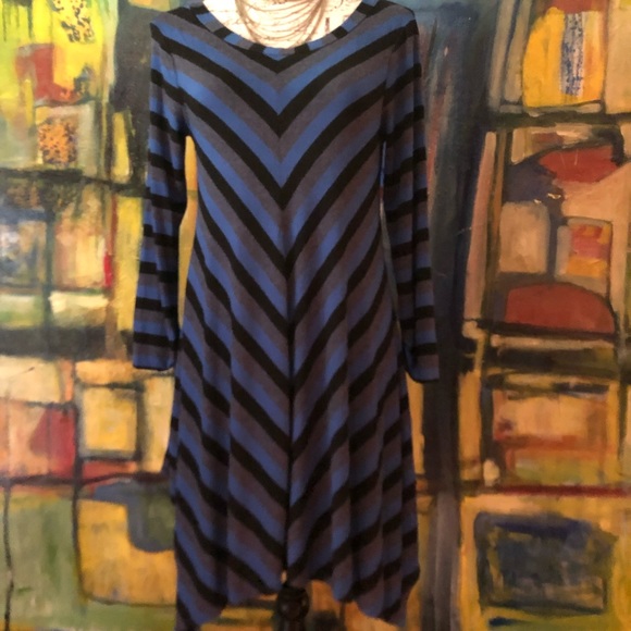 Ella Moss asymmetrical V tunic -long sz medium - Picture 2 of 8